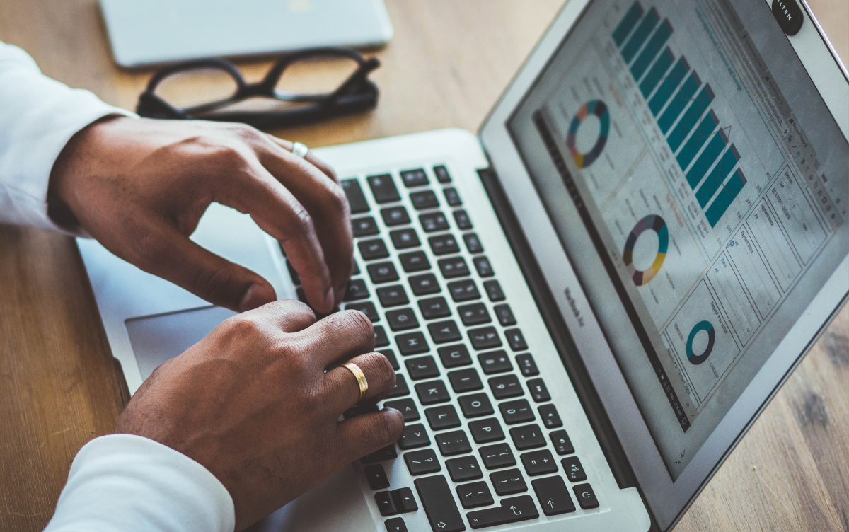 how to improve work performance: metrics on screen